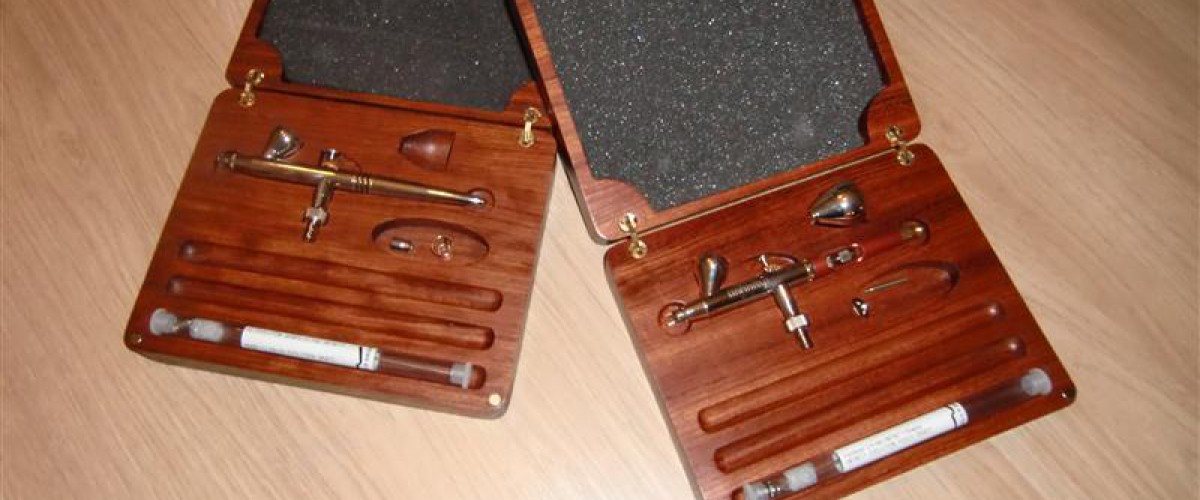 Kistje voor Airbrush pistolen uit Bubinga