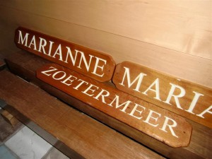 Doerak_Marianne_naambord (1)